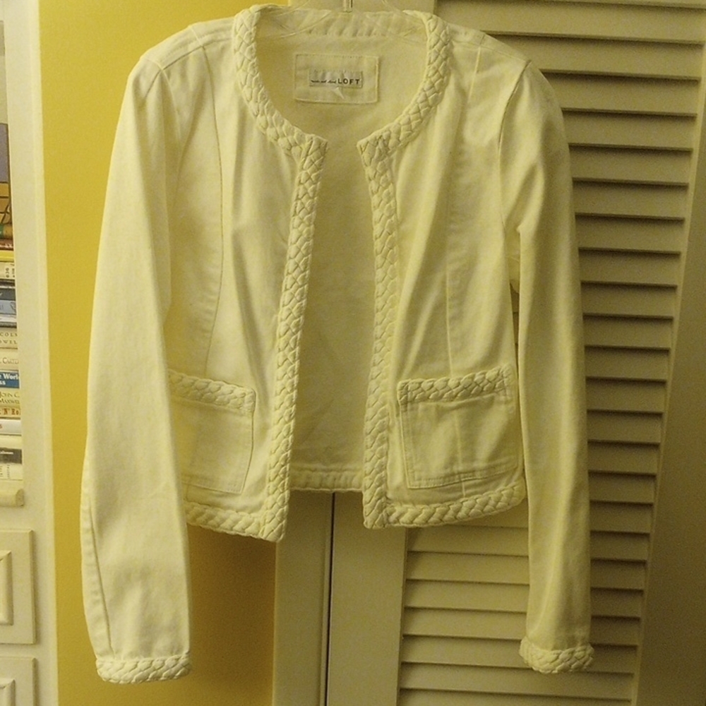 Adorable White Denim LOFT Jacket